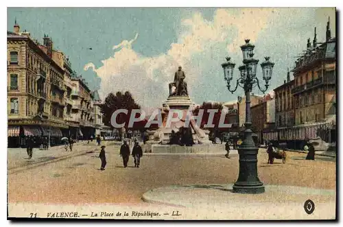 Cartes postales Valence la place de la Republique