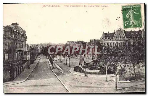 Cartes postales Valence vue d'ensemble du Boulevard Bancel