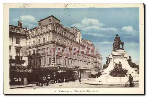 Cartes postales Valence place de la Republique