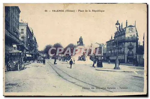 Ansichtskarte AK Valence drome place de la republique