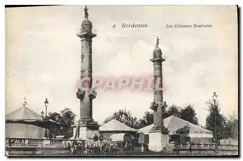 Cartes postales Bordeaux Les Colonnes Rostrales