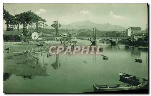 Ansichtskarte AK Saint Jean de Luz La Rhun et un coin du Port