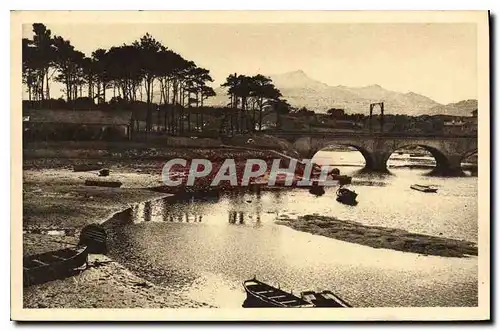 Cartes postales Saint Jean de Luz Le Port Au fond la Rhune