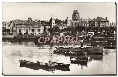 Cartes postales moderne Saint Jean de Luz Le Port et l'Eglise Bateaux