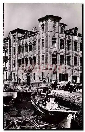 Cartes postales moderne Saint Jean de Luz La Maison de l'Infante Bateaux