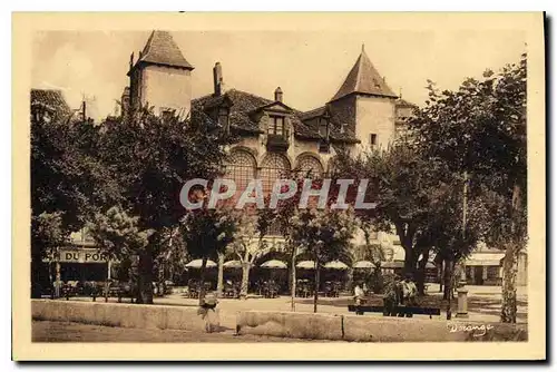 Cartes postales Saint Jean de Luz (B P) La Maison Louis XIV Et la Place R D