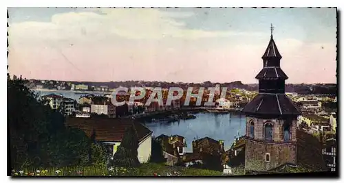 Cartes postales moderne St Jean de luz Vue generale de l'eglise de Bordagain le port et la plage