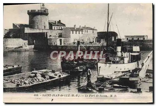 Cartes postales Saint Jean de Luz (B P) Le Fort de Socoa Batreaux