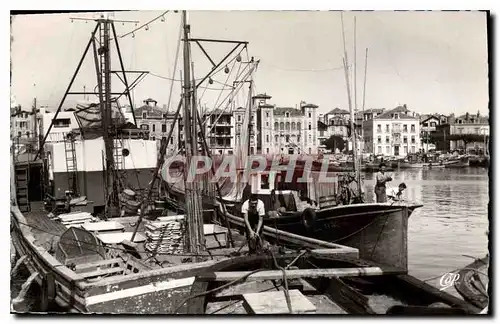 Cartes postales moderne Saint Jean de Luz Port et Maison de l'Infante Bateaux de peche