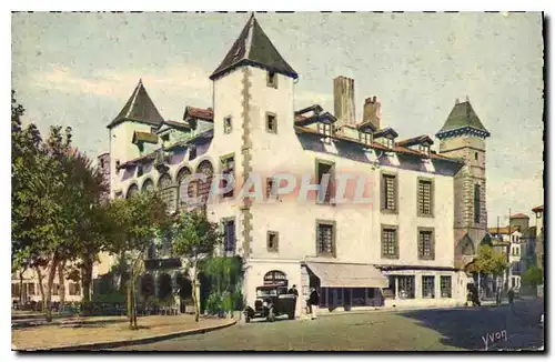 Cartes postales Saint Jean de Luz (Basses Pyrenees) Cote Basque Chateau de Louis XIV ou Chateau Lohobiague