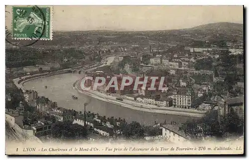 Cartes postales Lyon Les Chartreux et le Mont d'Or Vue prise de l'Ascenseur de la Tour de Fourviere a 376 m d'al