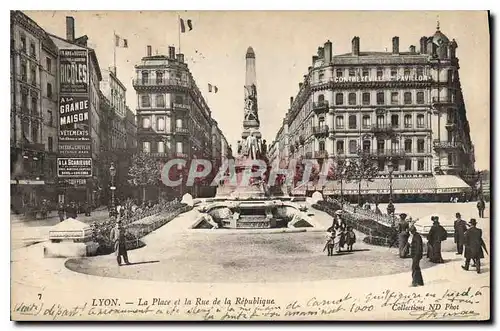 Cartes postales Lyon La Place et la Rue de la Republique