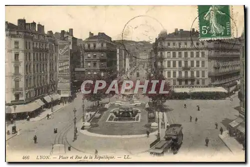 Cartes postales Lyon Place et Rue de la Republique