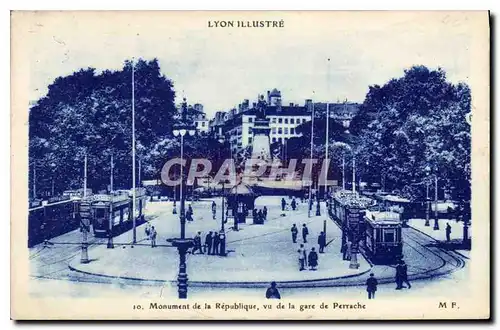 Cartes postales Lyon Monumenet de la Republique vu la gare de Perrache Tramways