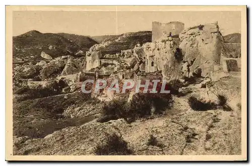 Ansichtskarte AK Les Baux (Bouches du Rhone) Ensemble des Ruines de l'Ancien Hopital Ste Blaise et du Chateau des