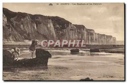 Cartes postales Dieppe Les Rochers et les Falaises