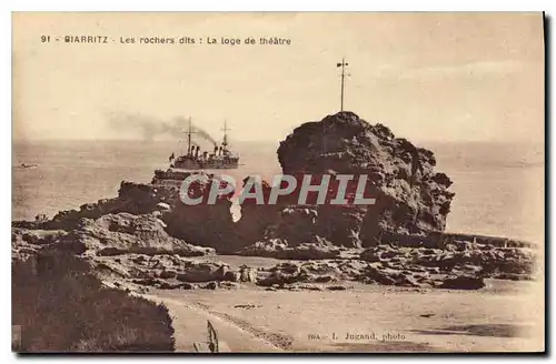 Ansichtskarte AK Biarritz Les Rochers dits La Loge de theatre Bateau de guerre