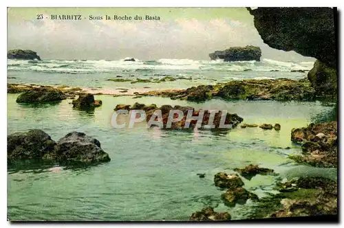 Cartes postales Biarritz Sous la Roche du Basta