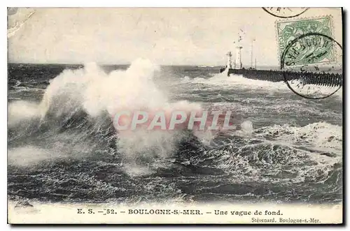 Cartes postales Boulogne s Mer Une Vague de fond