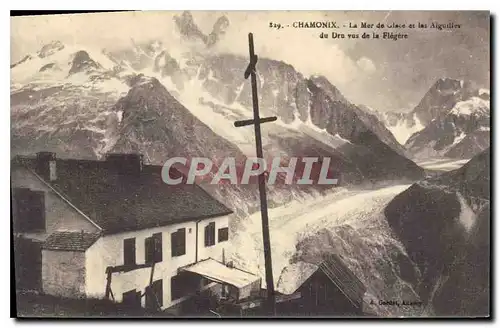 Cartes postales Chamonix Le Mer de Glace et les Aiguilles