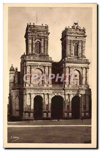 Ansichtskarte AK Auch Gers Basilique Place de la Republique