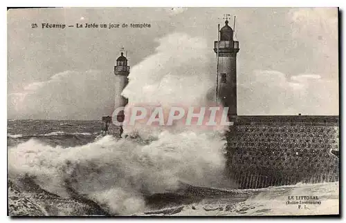 Ansichtskarte AK Fecamp La Jetee un jour de tempete