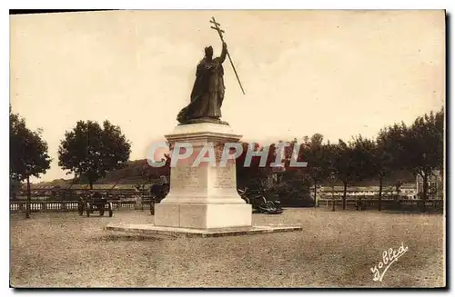 Ansichtskarte AK Bayonne Statue du Cardinal Lavigerie