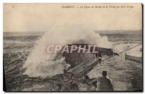 Cartes postales Biarritz La Digue du Rocher de la Vierge par Gros Temps