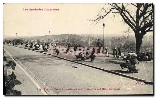 Cartes postales Pau Le Boulevard des Pyrenees vu de l'Hotel de France