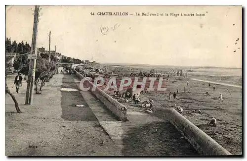 Cartes postales Chatelaillon Le Boulevard et la Plage a maree basse