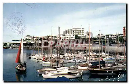 Cartes postales moderne Royan Le Port des yachts Bateaux