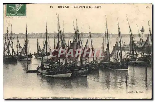 Cartes postales Royan Le Port le Phare Bateaux de peche