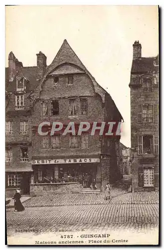 Cartes postales Guingamp Maisons anciennes Place du Centre Debit de tabacs