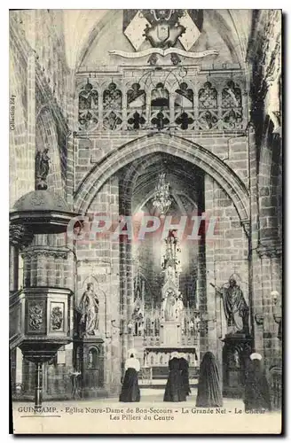 Cartes postales Guingamp Eglise Notre Dame de Bon Secours la grande nef Le choeur Les piliers du centre