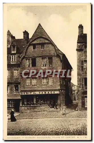 Cartes postales Guingamp Maisons Anciennes Place du Centre Debit de tabacs Tabac