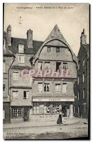 Ansichtskarte AK Guingamp Vieilles Maisons de la Place du Centre Tabacs Tabac