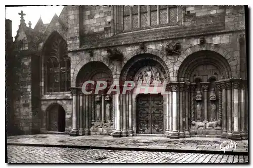 Cartes postales moderne Dinan Portail de l'Eglise Saint Sauveur