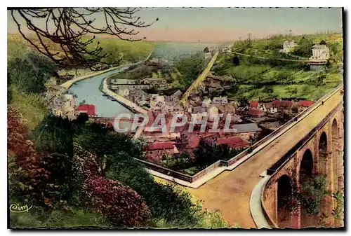 Cartes postales moderne Dinan Vue generale sur le Vieux Pont le viaduc et la Rance