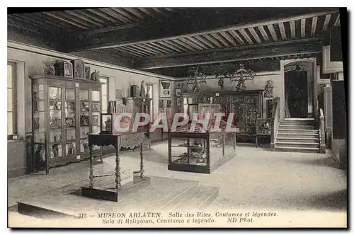 Cartes postales Museon Arlaten Salle des Rites