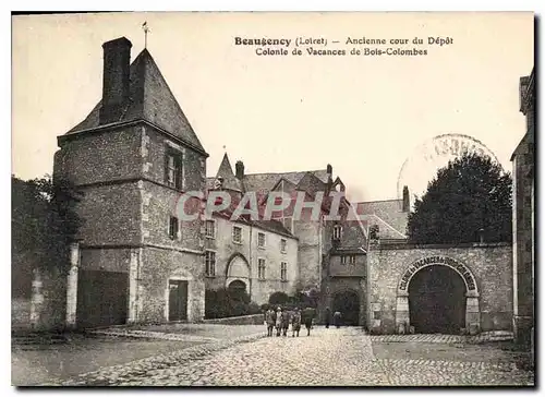 Ansichtskarte AK Beaugency Loiret Ancienne cour du Depot Colonie de vacances de Bois Colombes