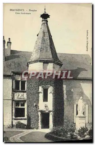 Cartes postales Beaugency Hospice Cour interieure