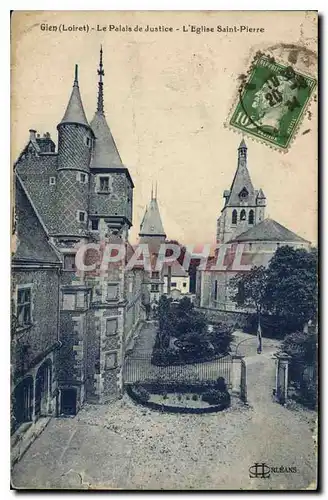 Cartes postales Gien Loiret Le Palais de Justice L'Eglise Saint Pierre