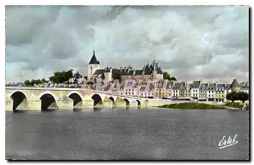 Cartes postales moderne Gien Vue dur la Loire la ville reconstruite et le Chateau