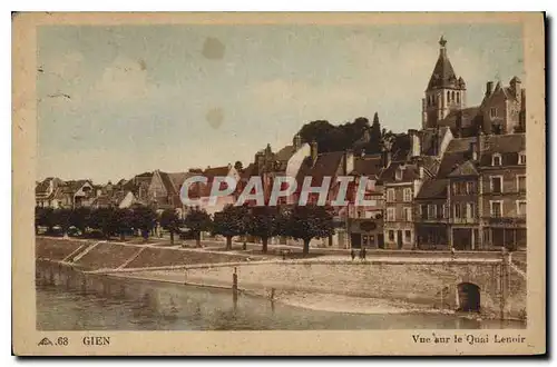 Cartes postales Gien Vue sur le Quai Lenoir