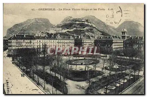 Cartes postales Grenoble La Place Victor Hugo et les Forts