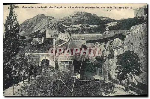 Cartes postales Grenoble Le Jardin des Dauphins Les Grands promenoirs vus de la Terrasse Dolie