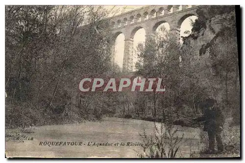 Ansichtskarte AK Roquefavour l'Aqueduc et le Riviere de l'Arc Pecheur Peche