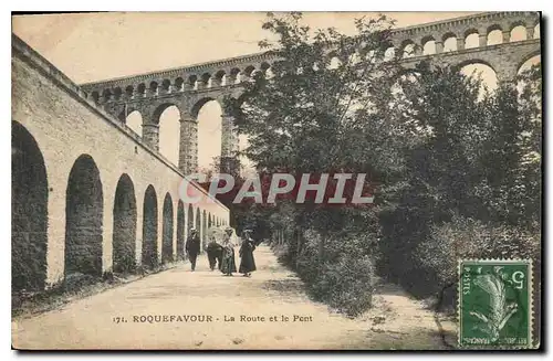 Ansichtskarte AK Roquefavour La route et le pont