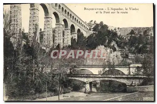 Ansichtskarte AK Roquefavour l'Aqueduc le Viaduc et le Pont sur le route