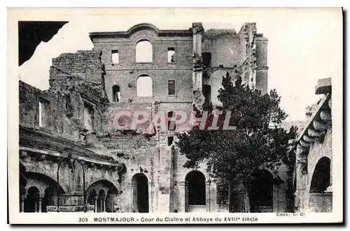 Ansichtskarte AK Montmajour Cour du Cloitre et Abbaye du XVIII siecle